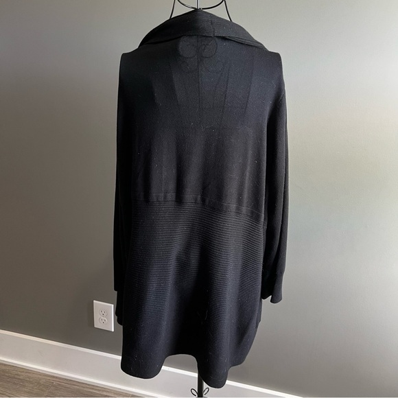 Chelsea & Theodore Black Open Lightweight Cardigan Sweater - Picture 5 of 9